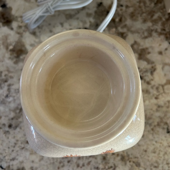 Scentsy Sunflower Warmer 🌻 - Picture 2 of 5